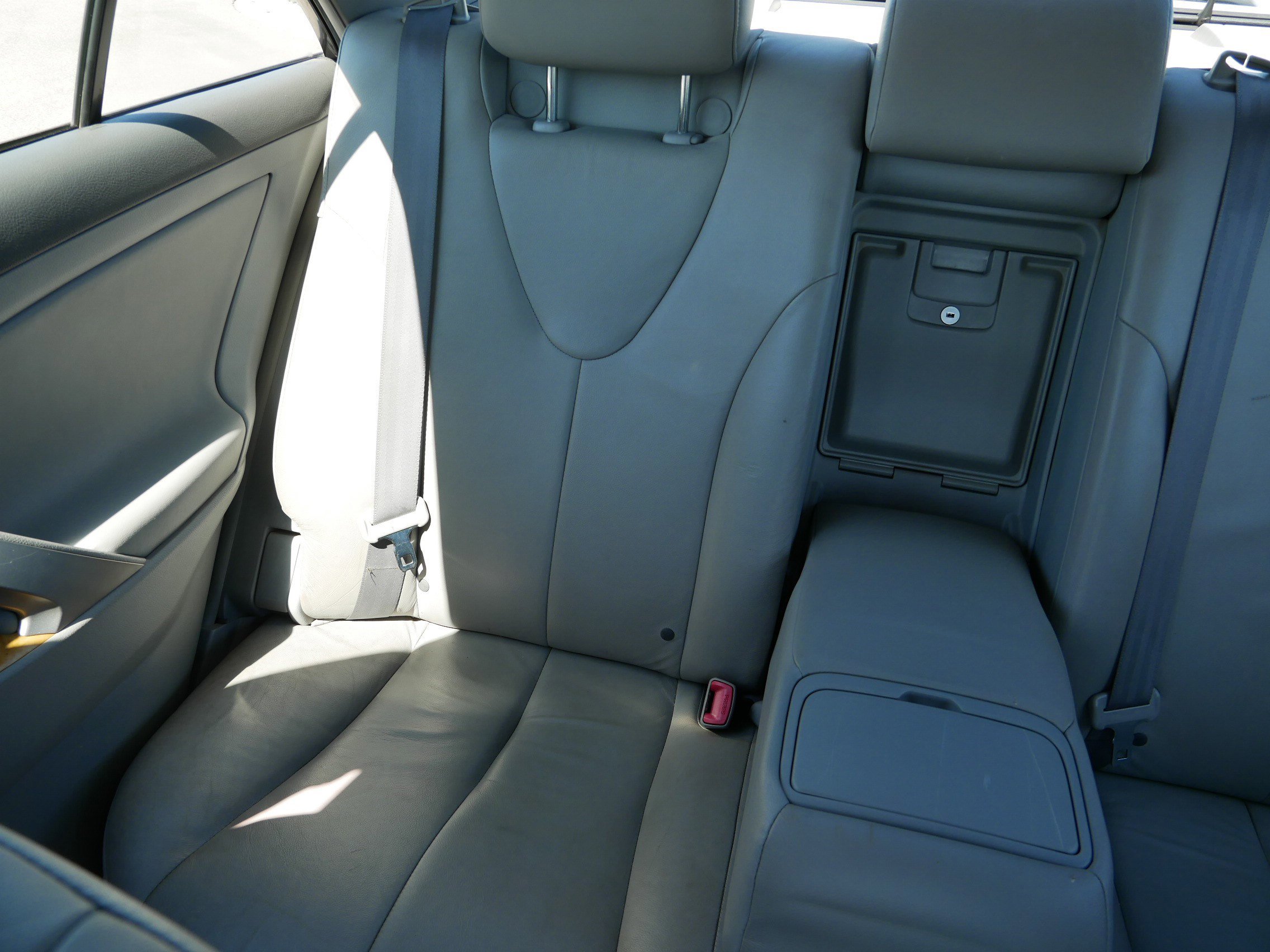 Used 2007 Toyota Camry LE FWD image 12