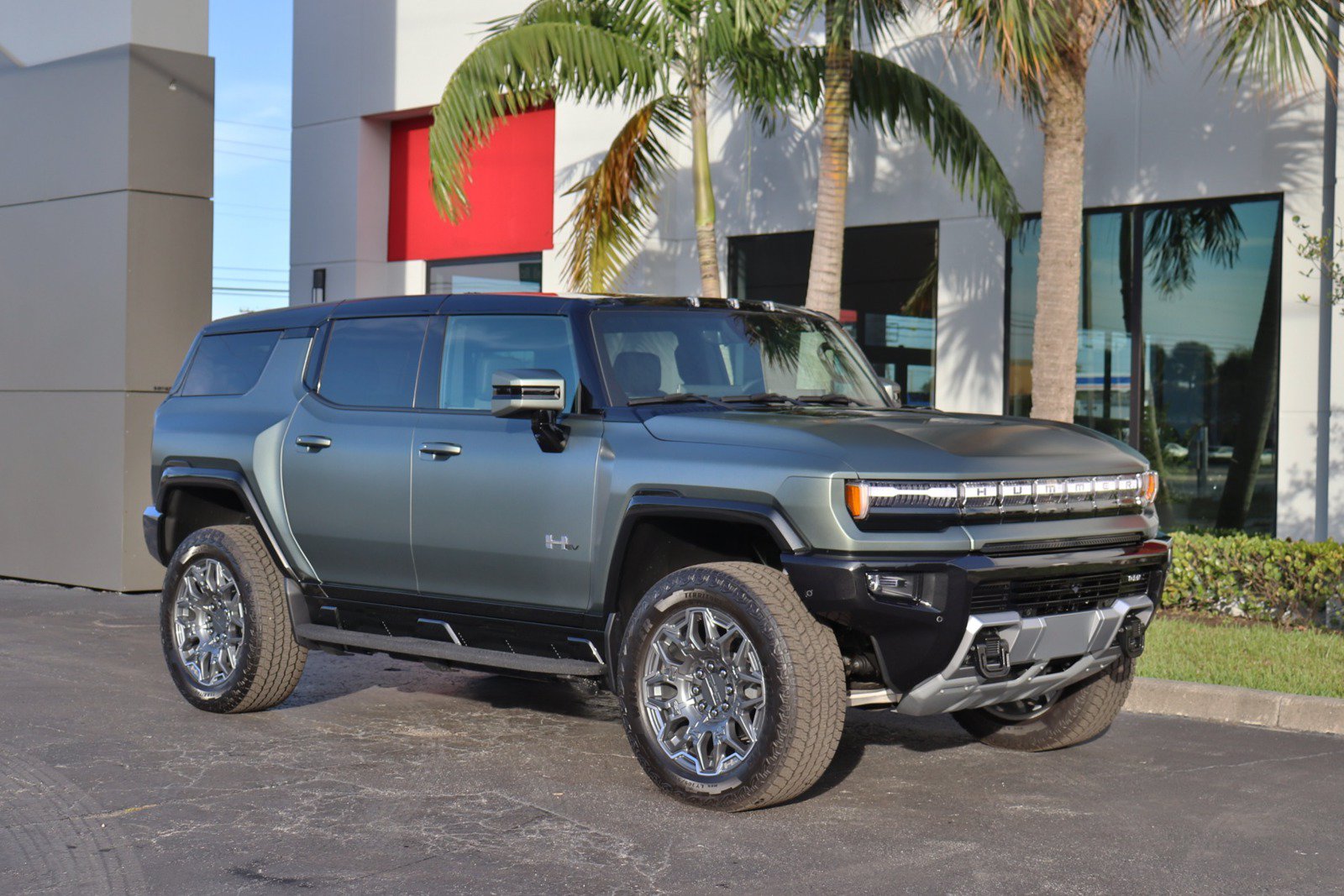 Used 2024 GMC Hummer EV 3X AWD/4WD image 13