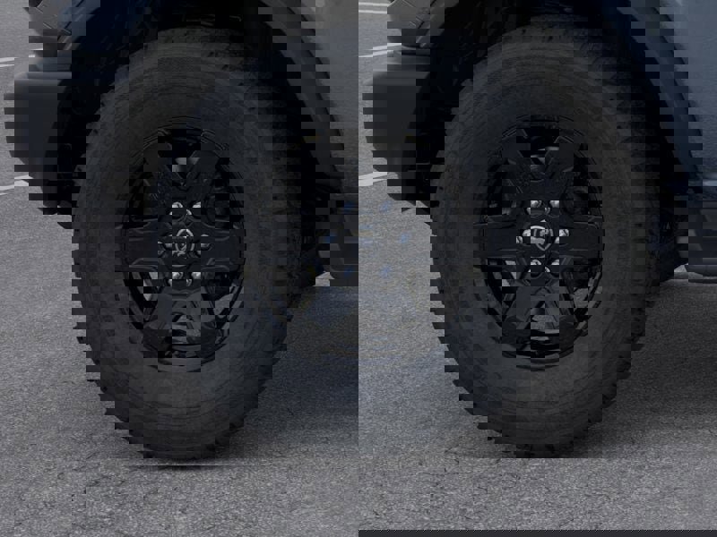 New 2025 Ford Bronco Outer Banks w/ Black Appearance Package image 21