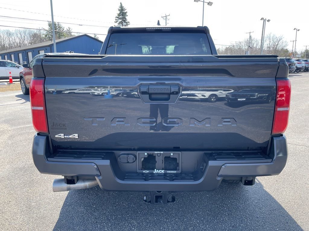 Used 2024 Toyota Tacoma SR5 AWD/4WD image 6