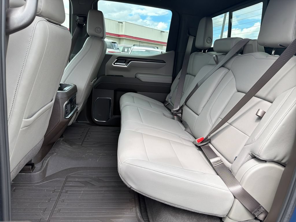 Used 2024 GMC Sierra 1500 SLT AWD/4WD image 14