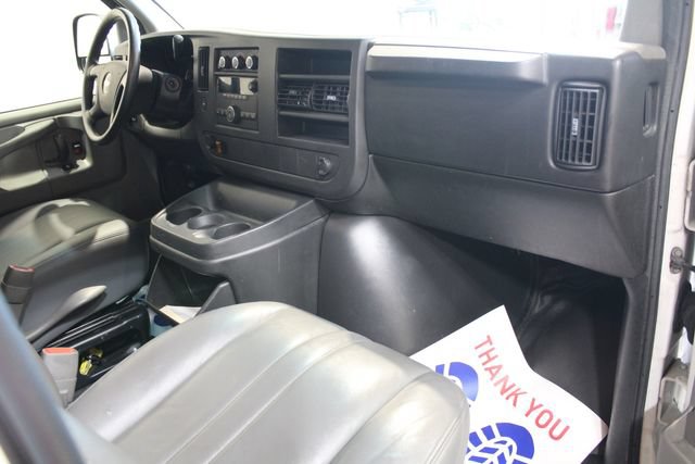 Used 2008 Chevrolet Express 3500 RWD image 16