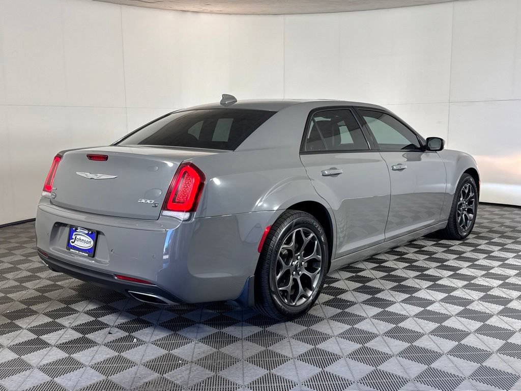 Used 2018 Chrysler 300 S w/ 300S Premium Group AWD/4WD image 8