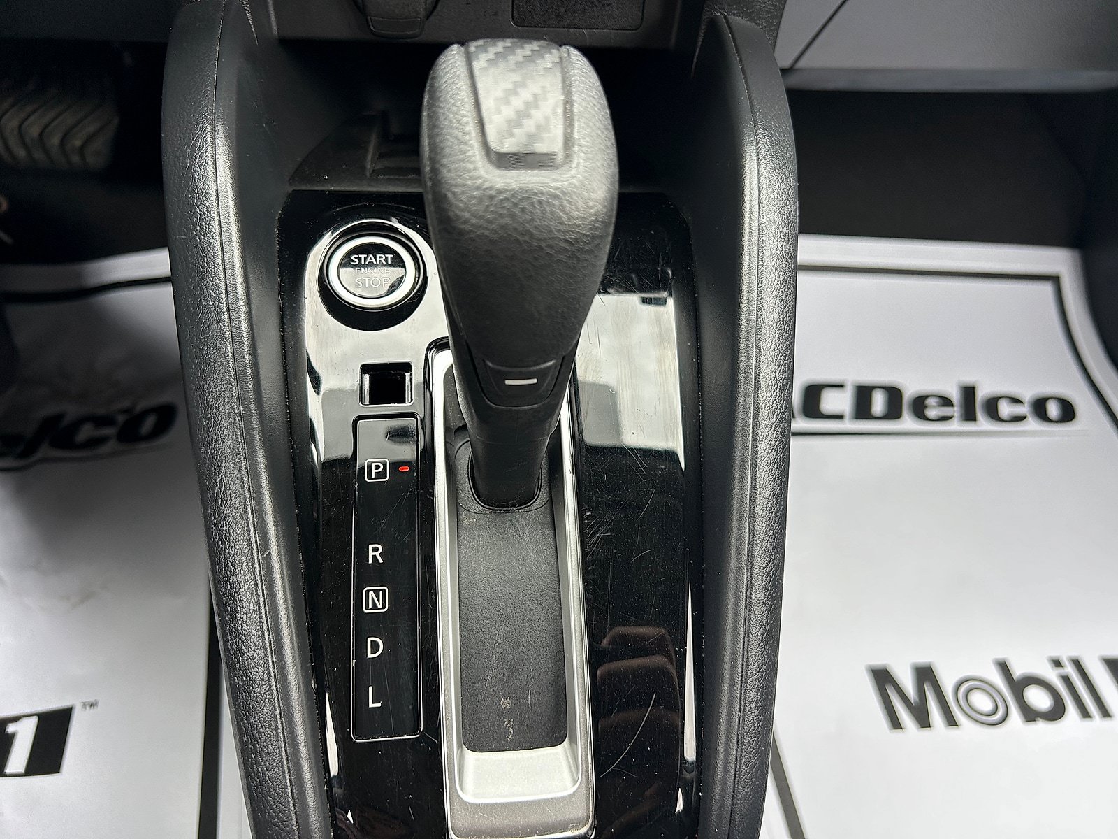 Used 2025 Nissan Versa SV FWD image 16