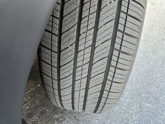 New 2026 Nissan Leaf Platinum+ image 24