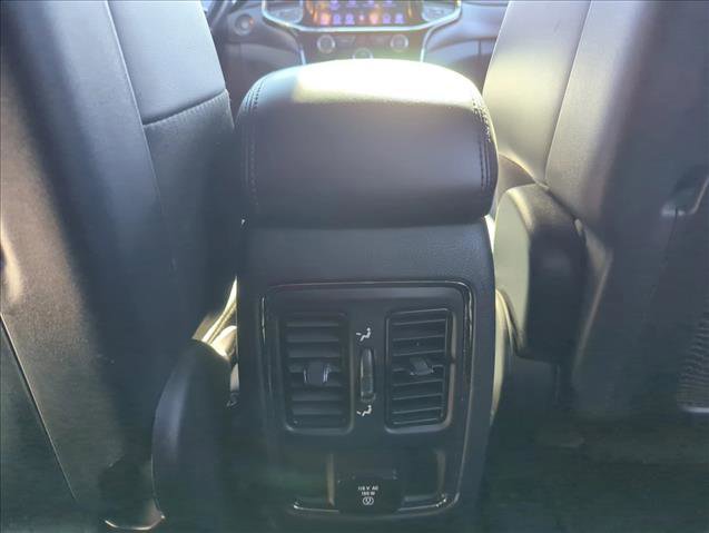Used 2020 Jeep Grand Cherokee Altitude image 20