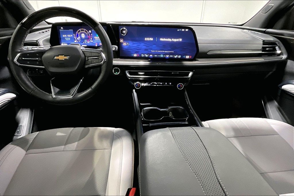 Used 2025 Chevrolet Traverse High Country w/ LPO, Floor Liner Package AWD/4WD image 18