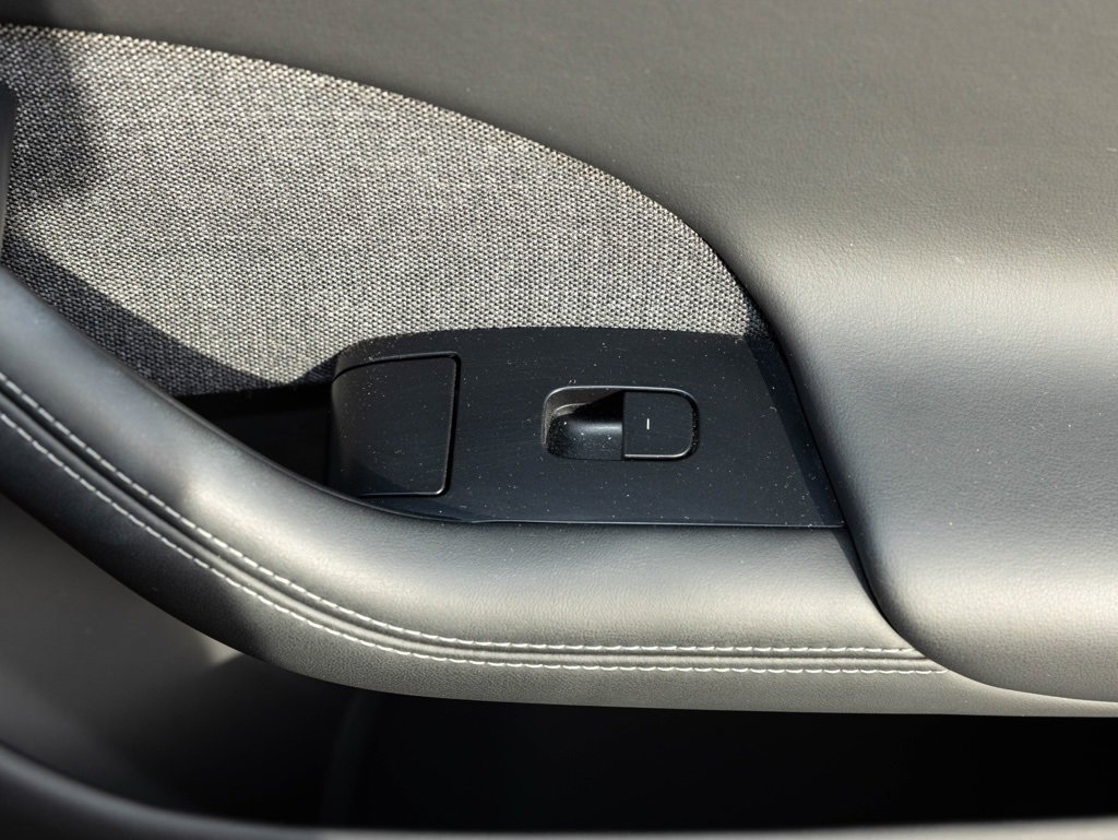 Used 2022 Tesla Model S Plaid image 57