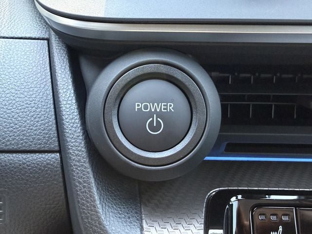 New 2027 Toyota Prius XLE FWD image 18
