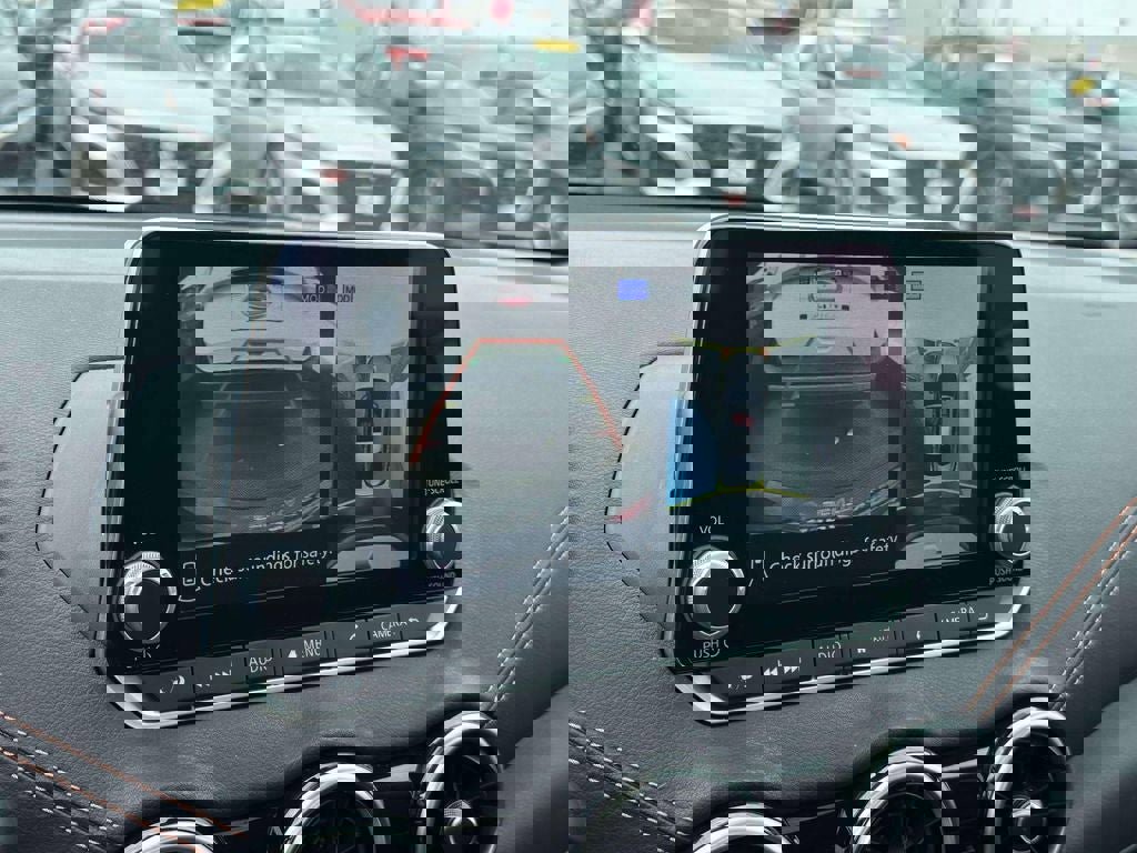 Used 2023 Nissan Sentra SR w/ SR Premium Package image 28