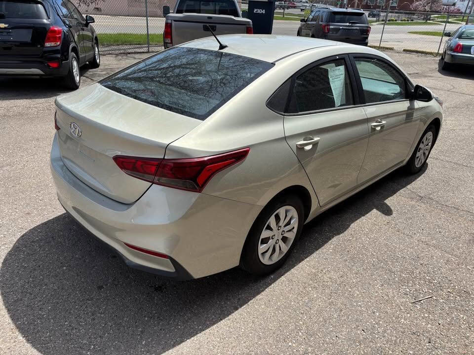 Used 2020 Hyundai Accent SE image 4