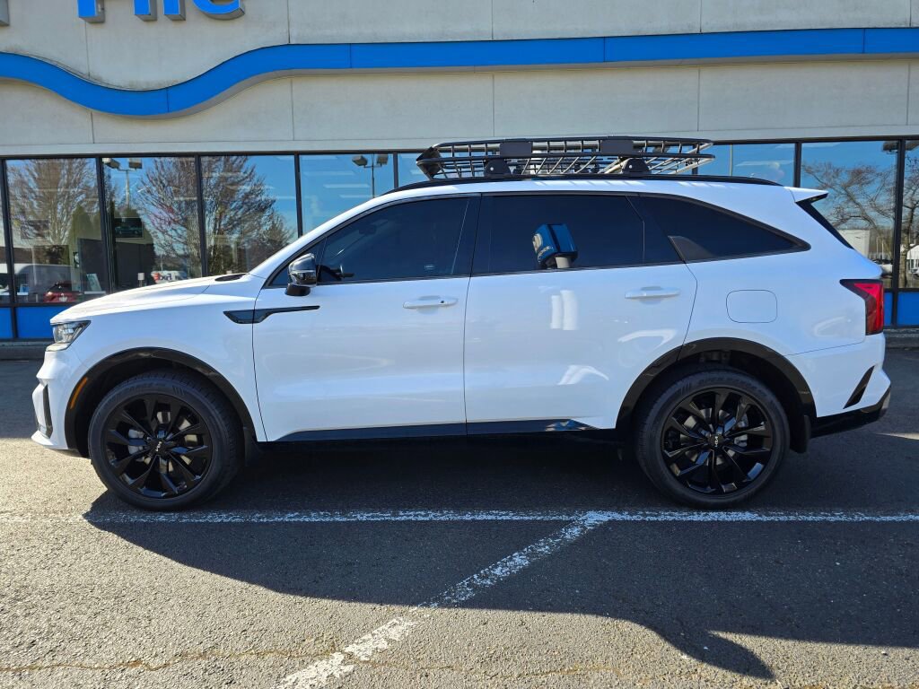 Used 2022 Kia Sorento SX image 2