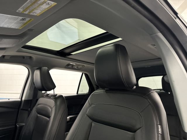 Used 2023 Ford Explorer XLT image 7