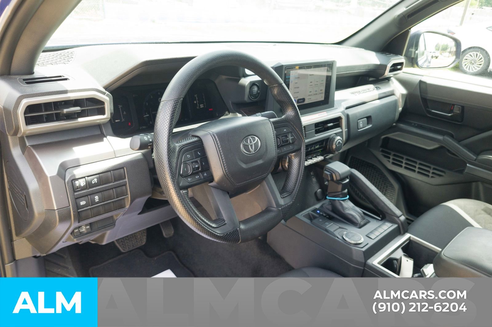 Used 2025 Toyota Tacoma SR5 RWD image 15