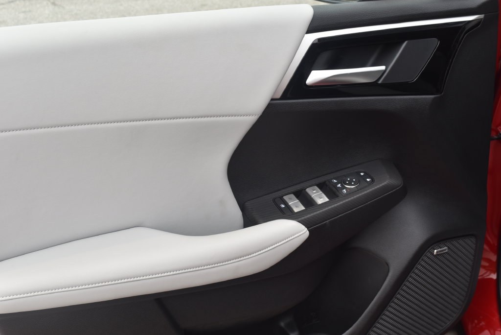 New 2026 Mitsubishi Outlander SE AWD/4WD image 9