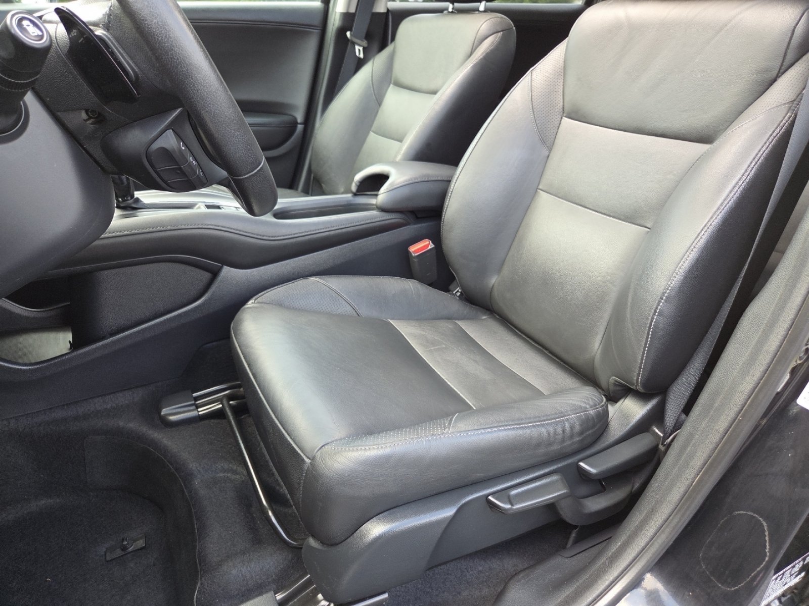 Used 2016 Honda HR-V EX-L image 30