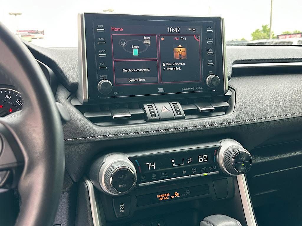 Certified 2021 Toyota RAV4 XLE Premium AWD/4WD image 27