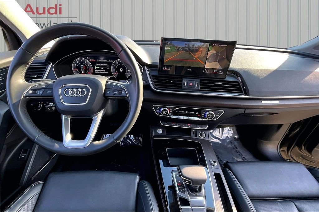 Used 2023 Audi Q5 2.0T Prestige w/ Prestige Package image 7