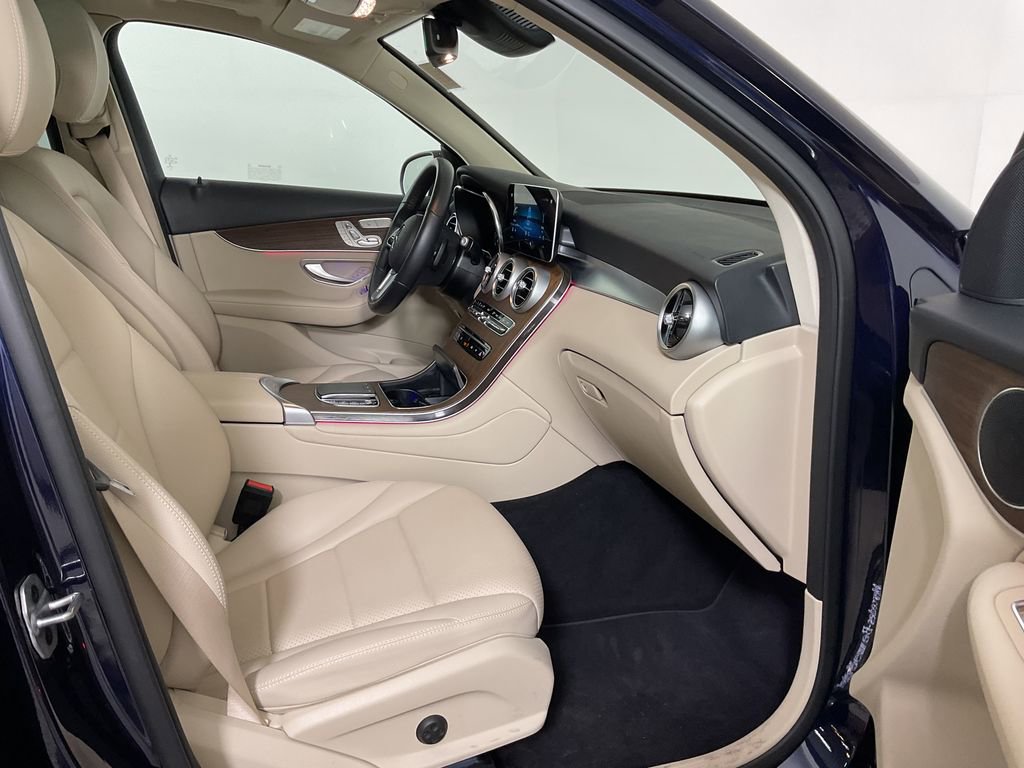 Used 2022 Mercedes-Benz GLC 300 GLC 300 image 25