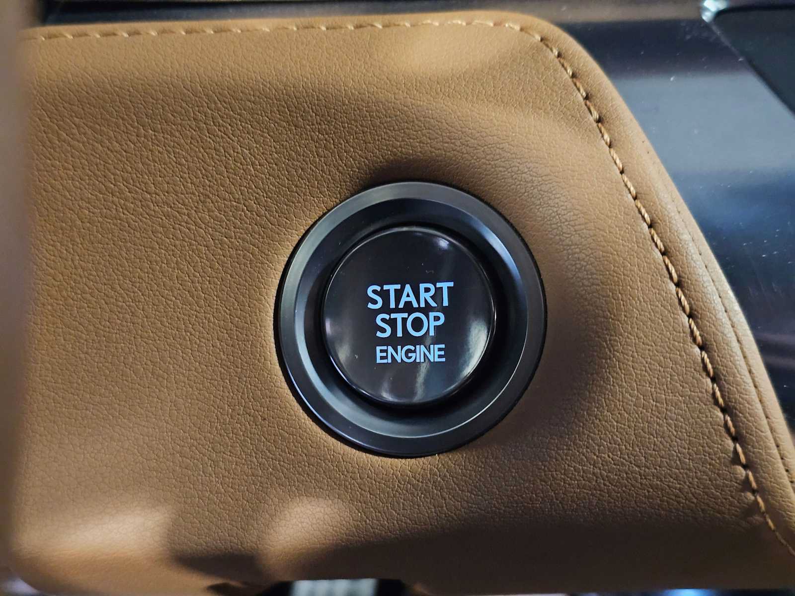 Used 2021 Lexus LC 500 Convertible w/ Touring Package RWD image 16