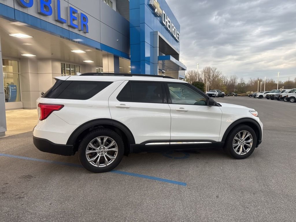 Used 2020 Ford Explorer XLT w/ Equipment Group 202A image 17
