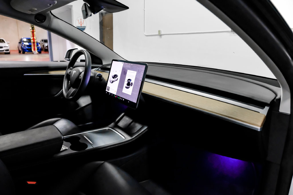 Used 2022 Tesla Model 3 Long Range AWD/4WD image 15