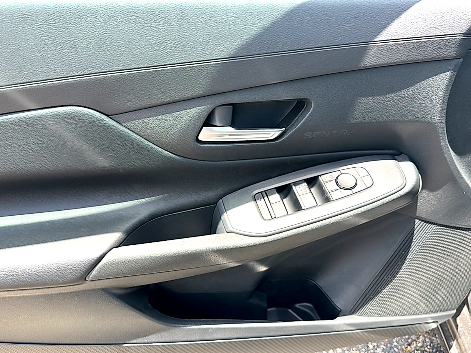 New 2026 Nissan Sentra SV w/ SV Convenience Package FWD image 14