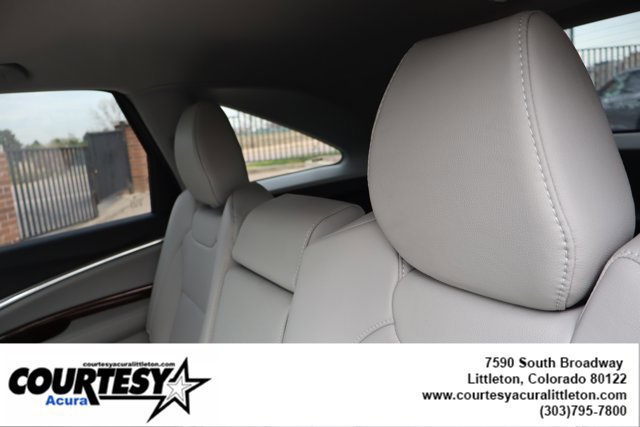 Used 2018 Acura MDX FWD image 25