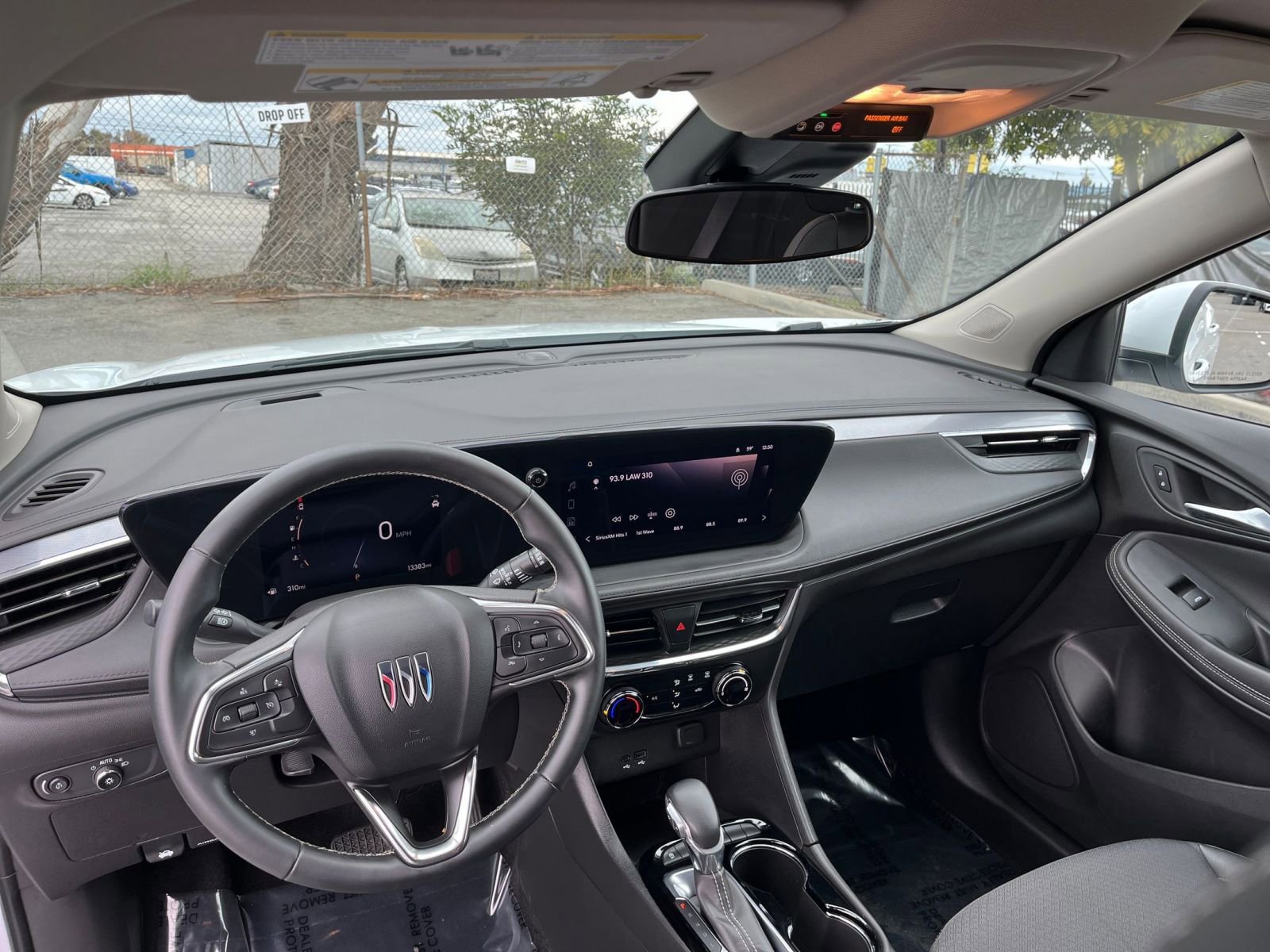 Used 2025 Buick Encore GX Preferred image 33