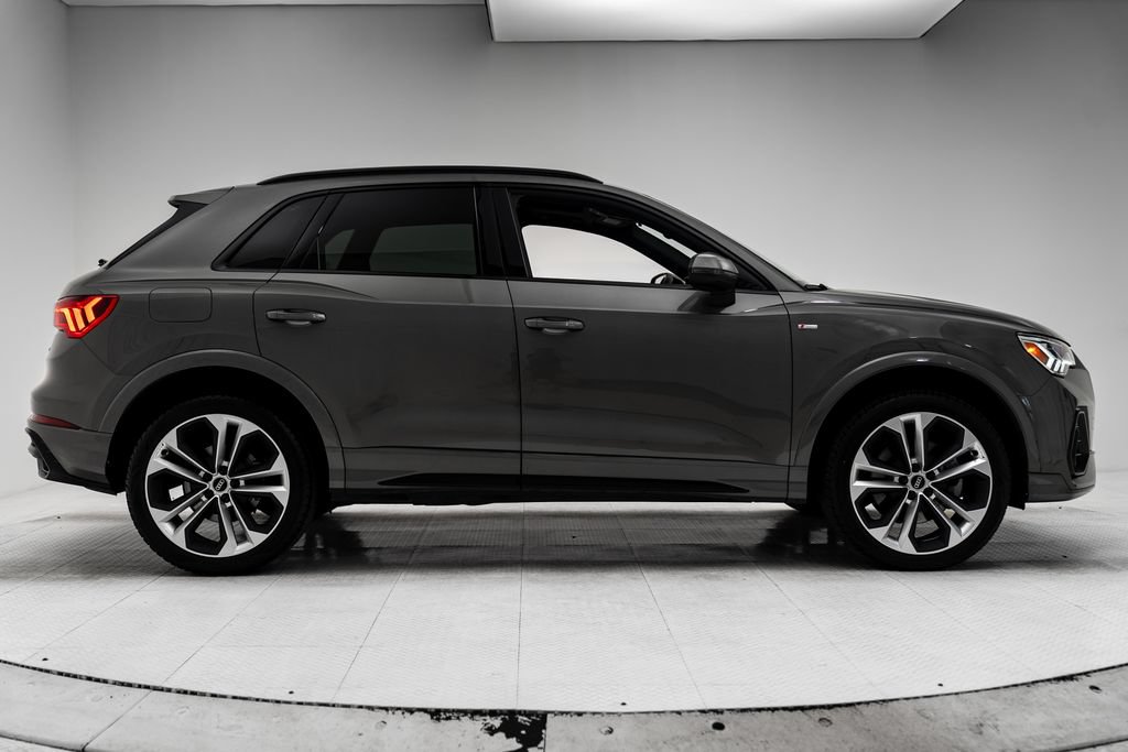 Used 2021 Audi Q3 2.0T Premium Plus w/ Premium Plus Package AWD/4WD image 37