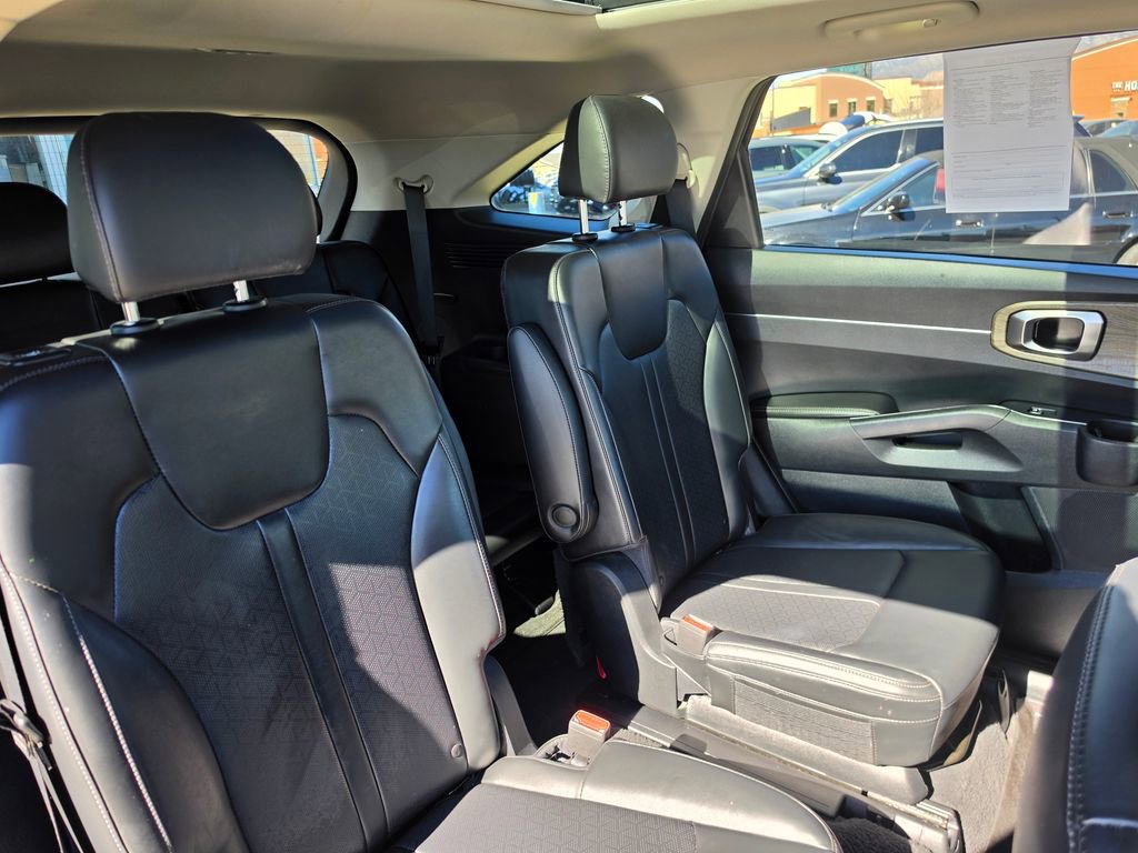 Certified 2023 Kia Sorento X-Line EX image 15