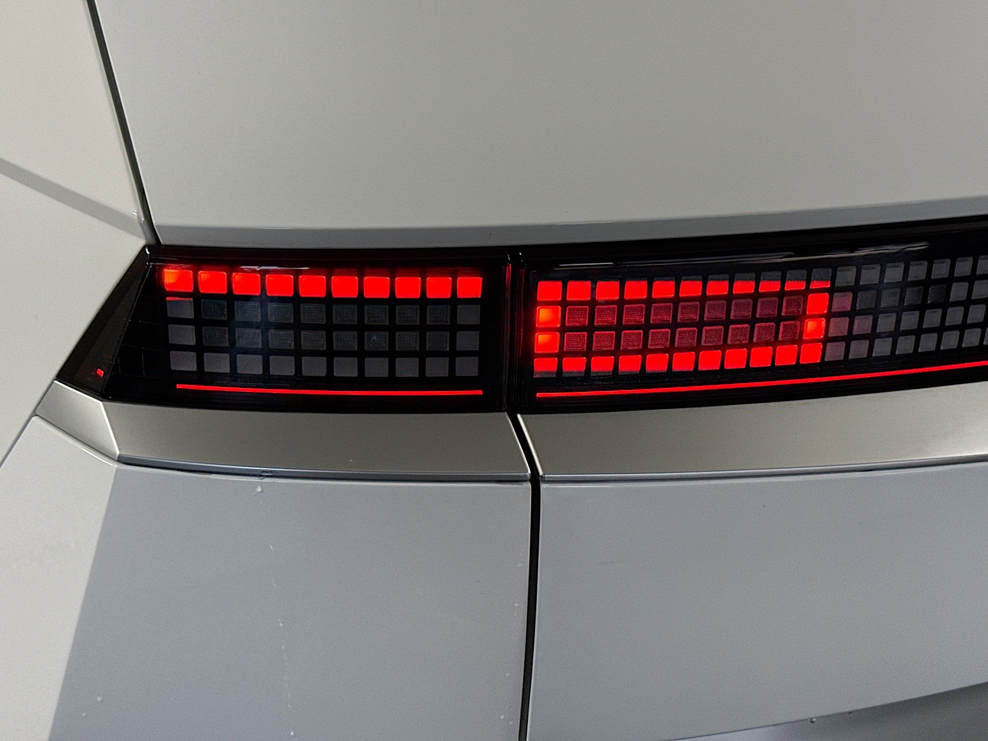 Used 2024 Hyundai Ioniq 5 Limited image 36