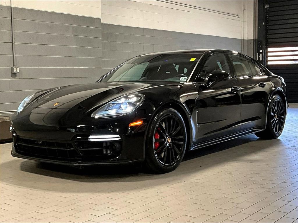 Certified 2023 Porsche Panamera GTS image 1