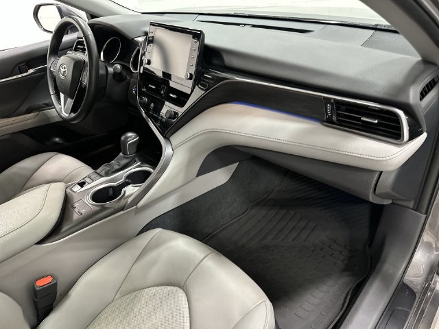 Used 2023 Toyota Camry XLE FWD image 17