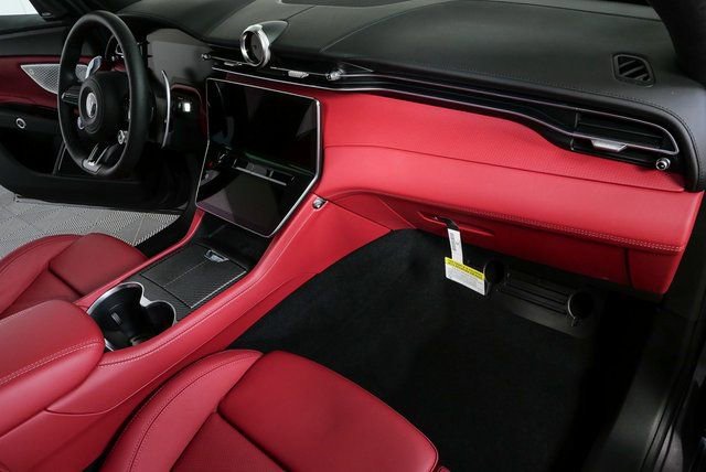 New 2026 Maserati Grecale Trofeo image 24