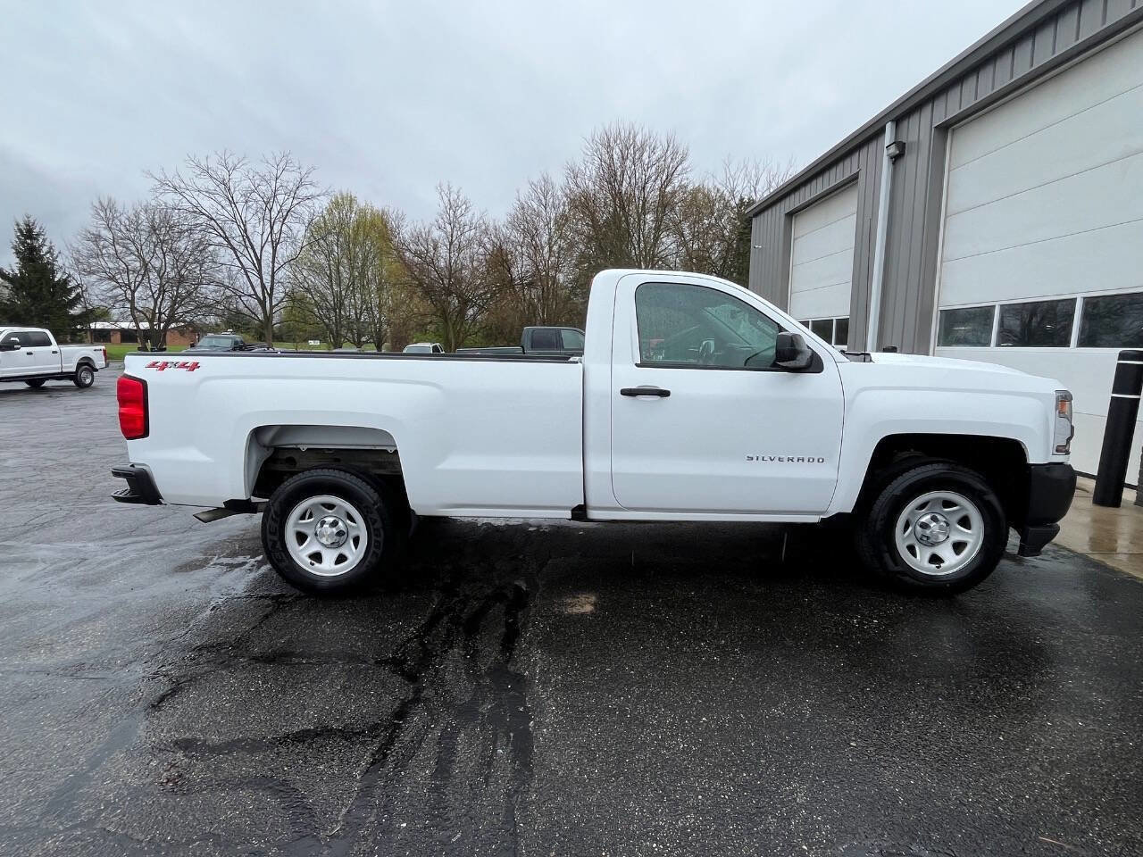Used 2018 Chevrolet Silverado 1500 W/T w/ WT Fleet Convenience Package AWD/4WD image 2