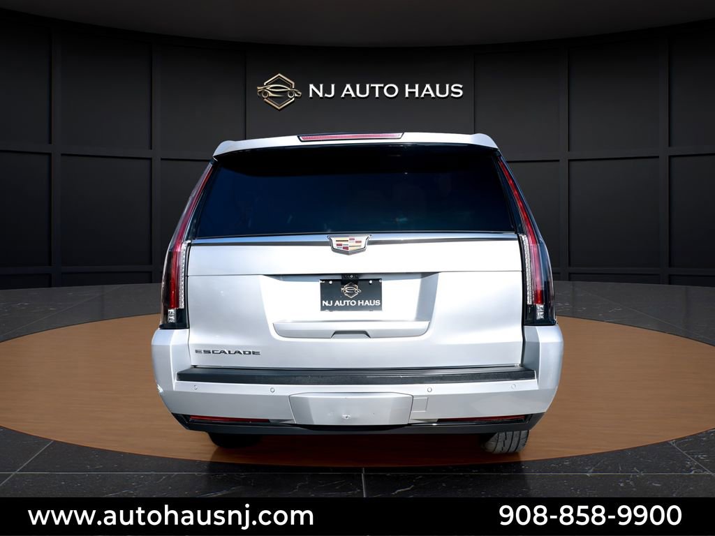 Used 2018 Cadillac Escalade ESV Luxury image 8