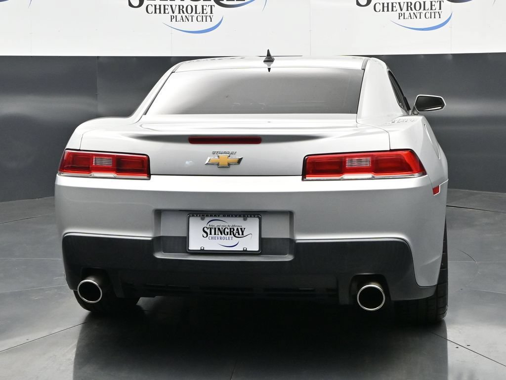 Used 2015 Chevrolet Camaro LT RWD image 6