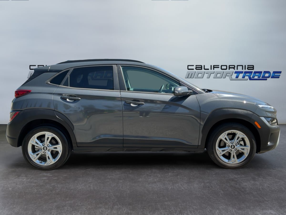 Used 2023 Hyundai Kona SEL AWD/4WD image 4