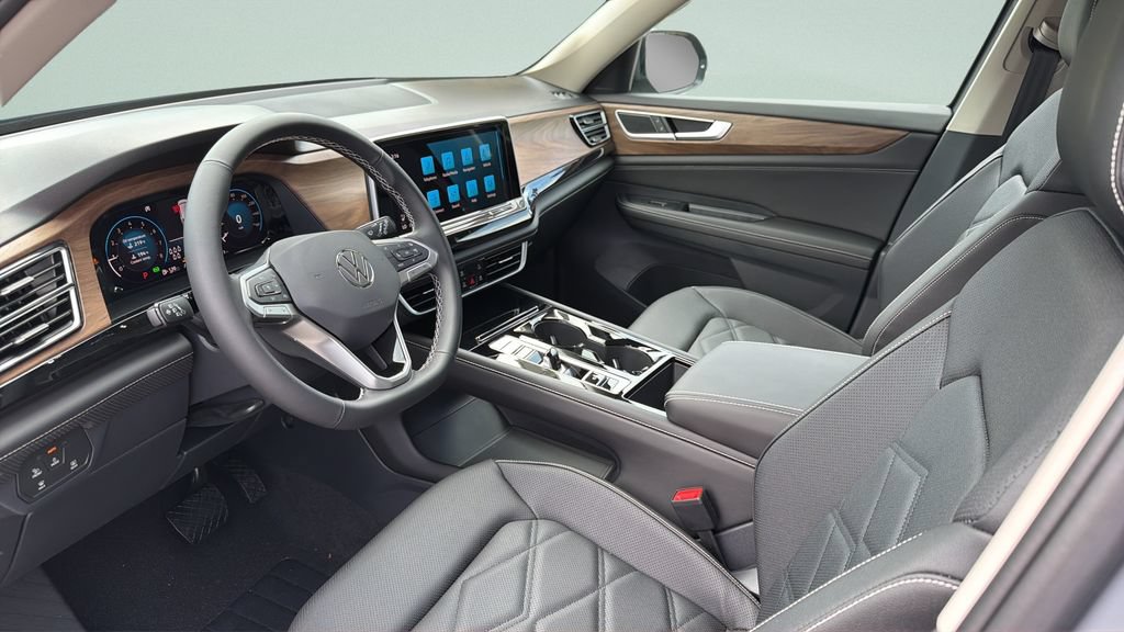 New 2026 Volkswagen Atlas SE FWD image 31