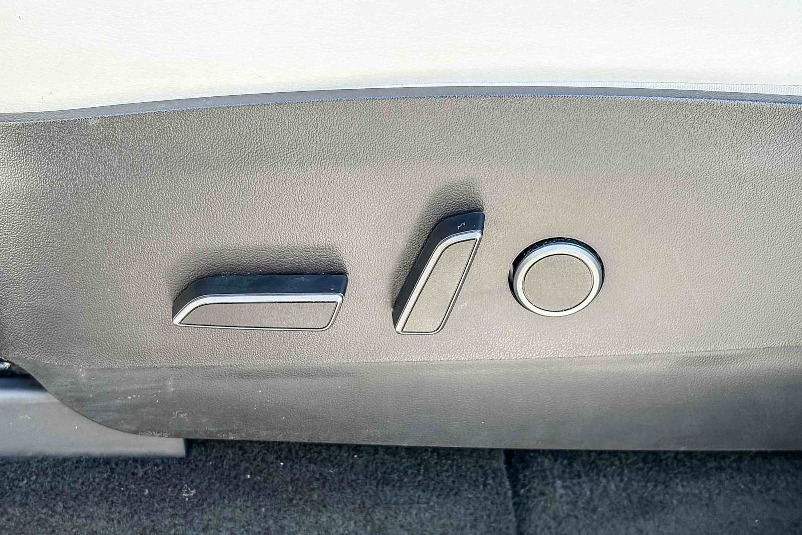 Used 2023 Tesla Model Y Long Range image 20