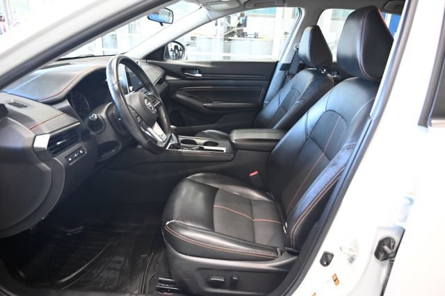 Used 2020 Nissan Altima 2.5 SR FWD image 8