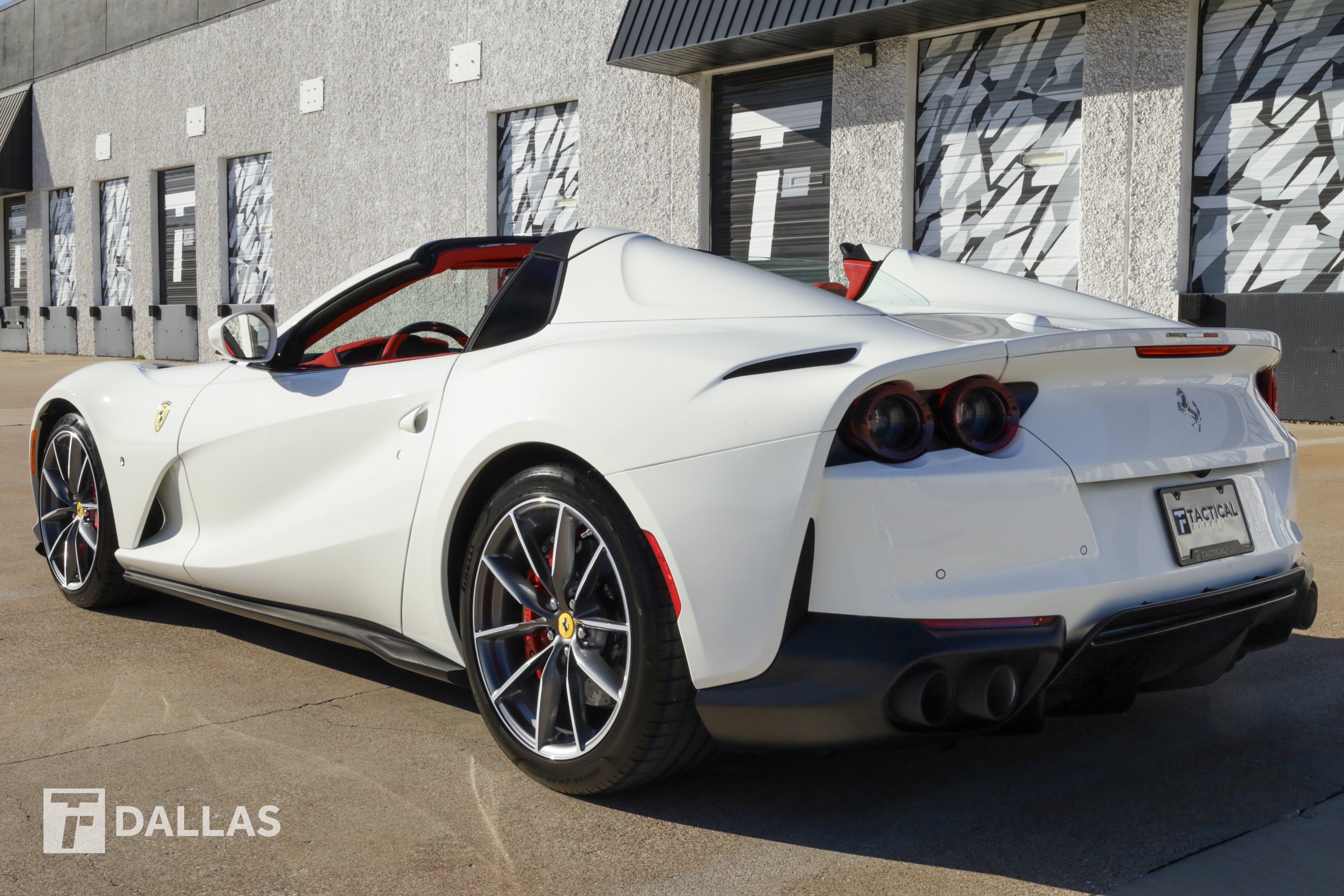 Used 2022 Ferrari 812 GTS RWD image 11