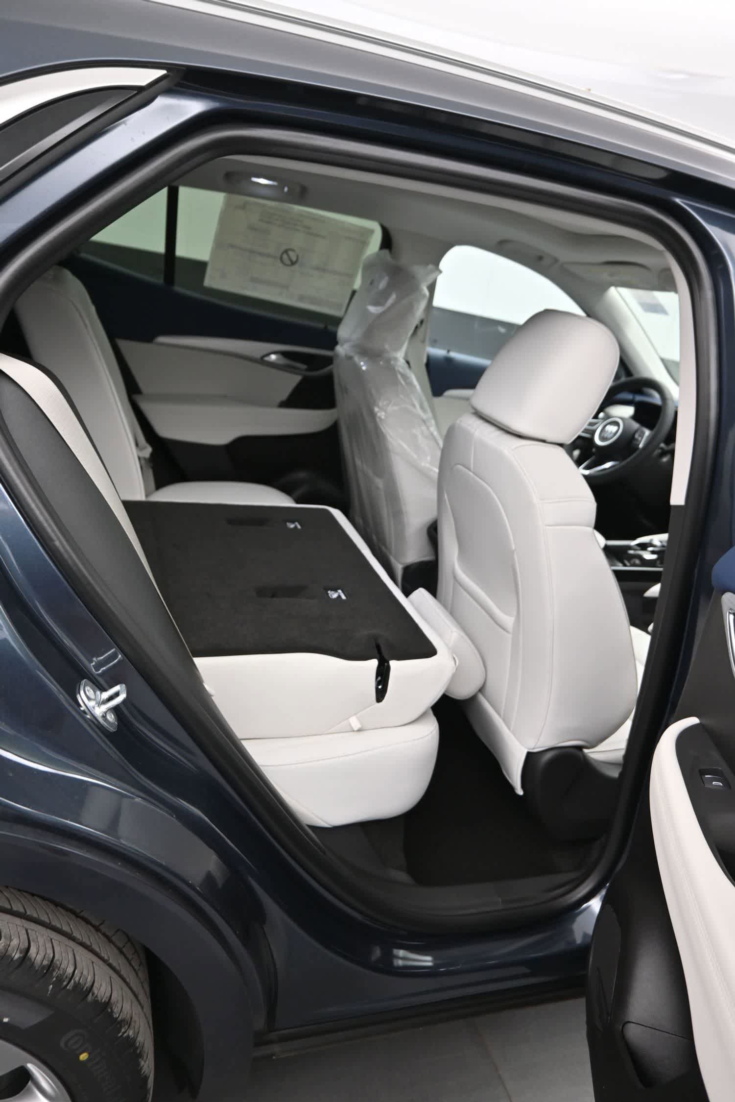 New 2026 Buick Envision Avenir AWD/4WD image 12