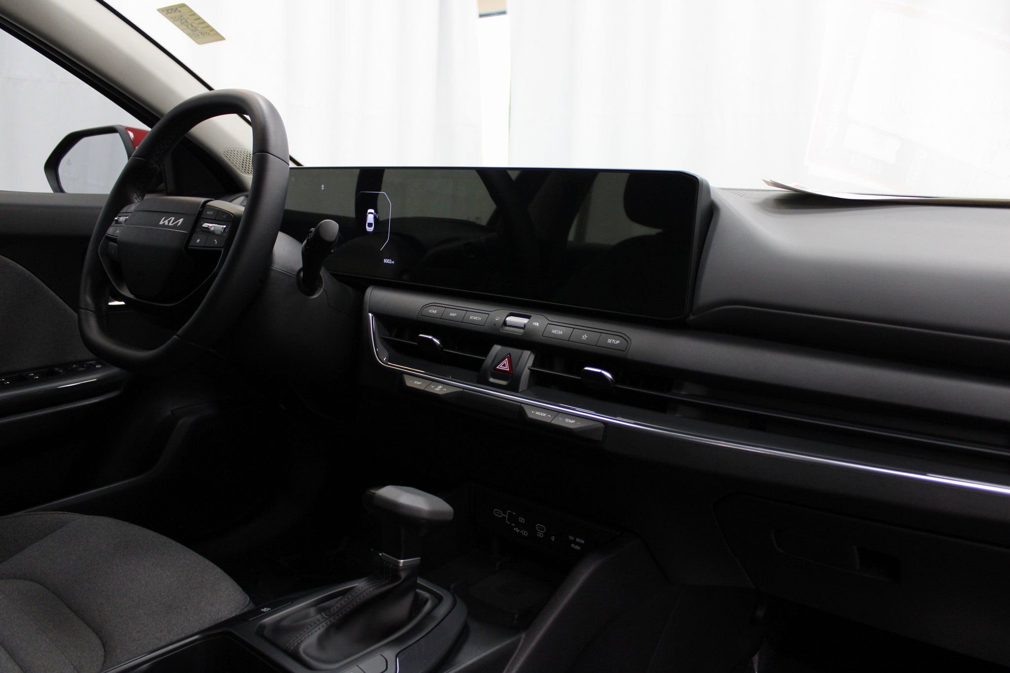 Used 2025 Kia K4 EX image 28