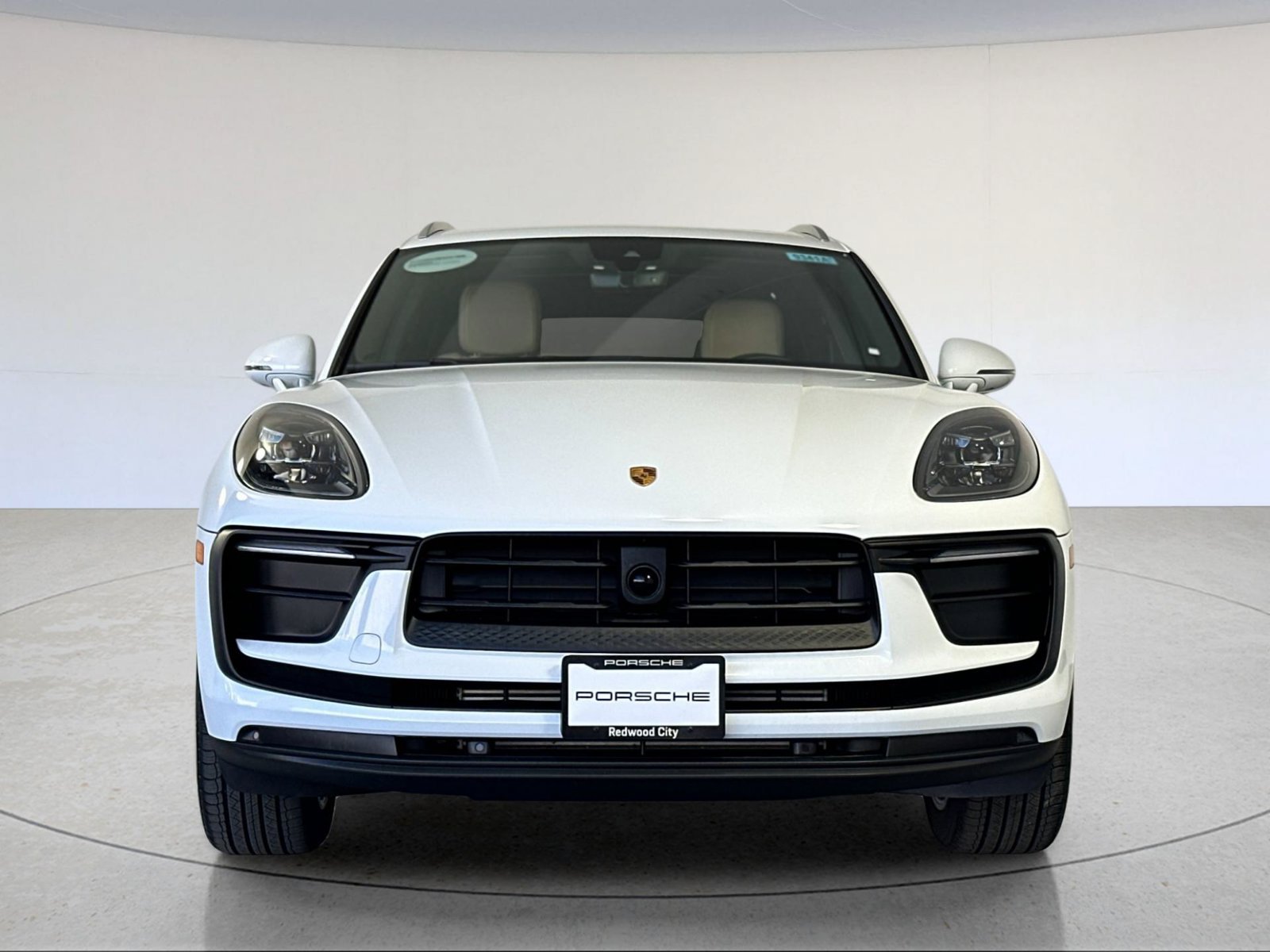 Certified 2026 Porsche Macan AWD/4WD image 11
