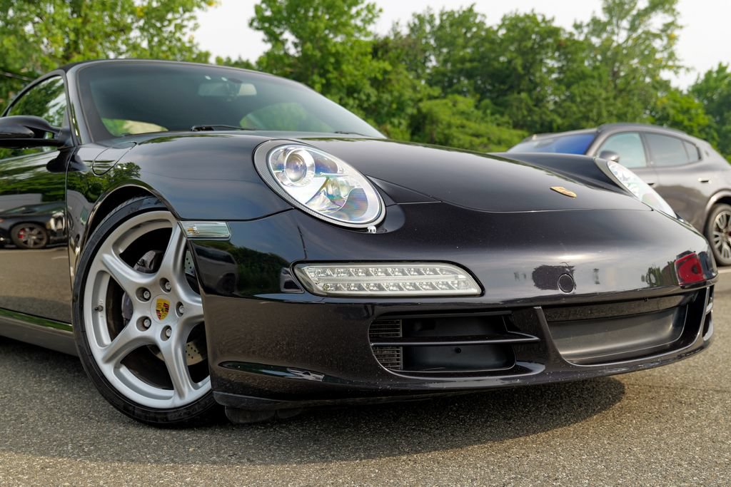Used 2006 Porsche 911 Carrera RWD image 2