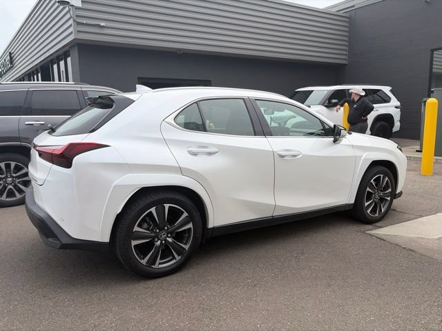Used 2023 Lexus UX 250h FWD w/ Accessory Package (Z1) image 3