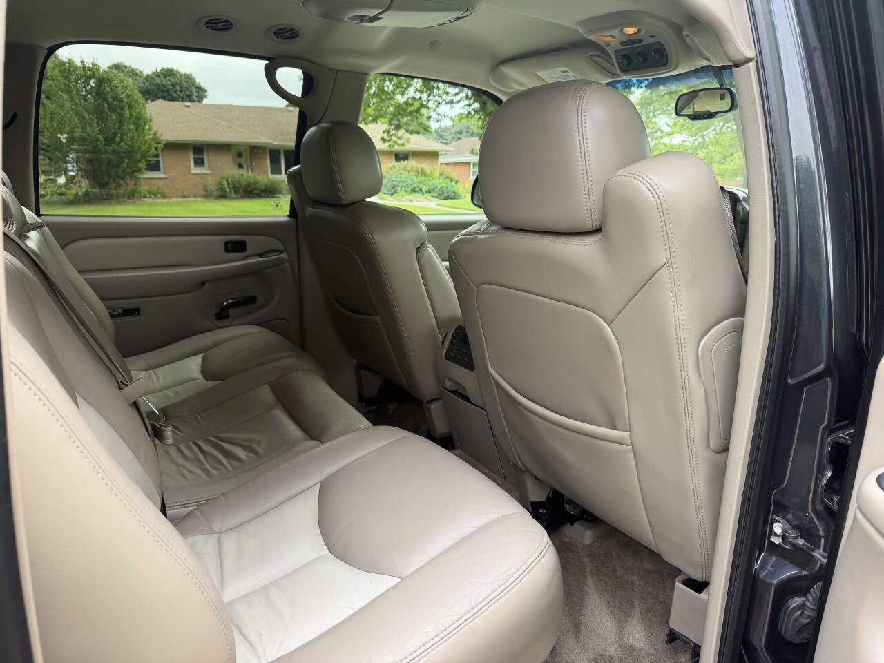 Used 2004 GMC Yukon XL Denali AWD/4WD image 15