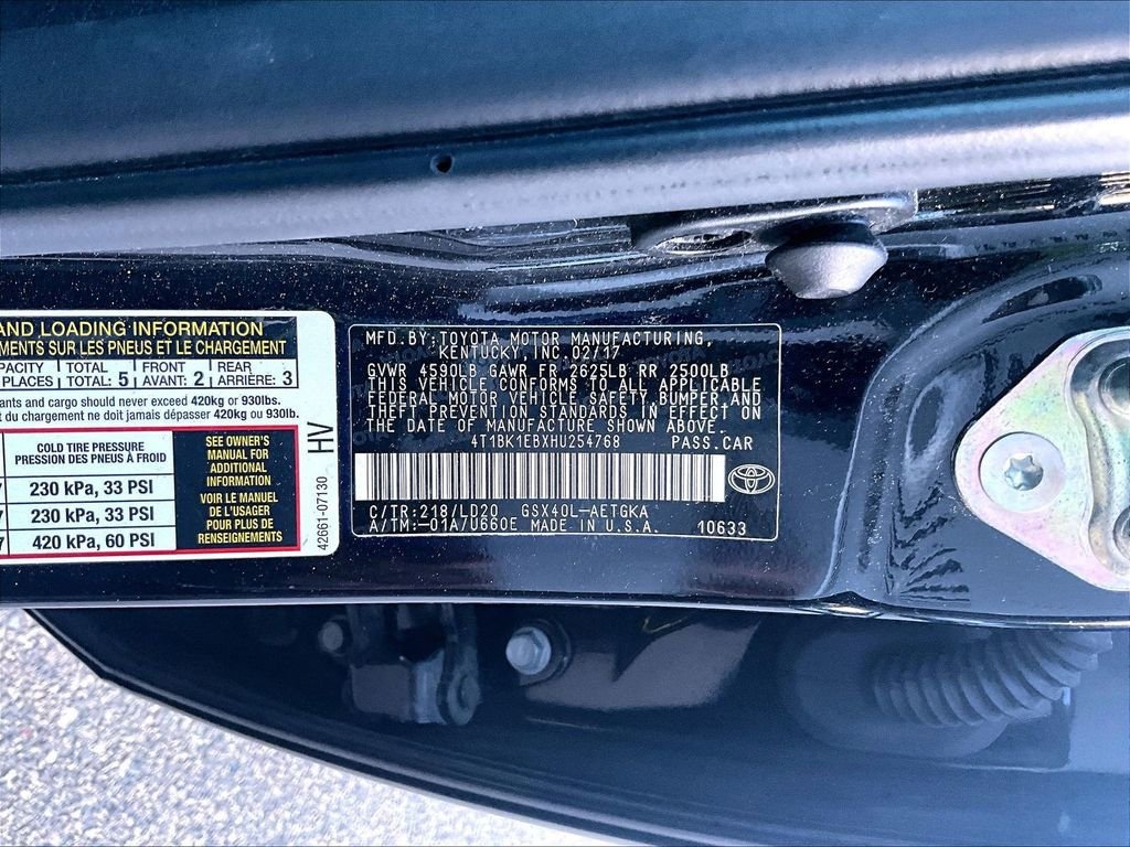 Used 2017 Toyota Avalon XLE w/ Carpet Mat Package FWD image 9